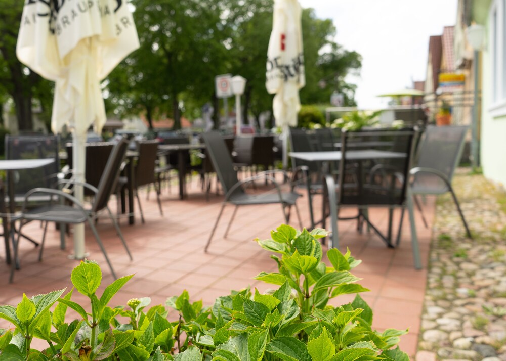 Sundeck