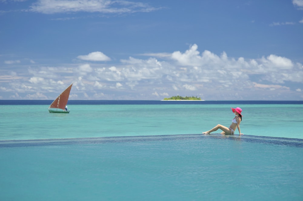 Infinity pool