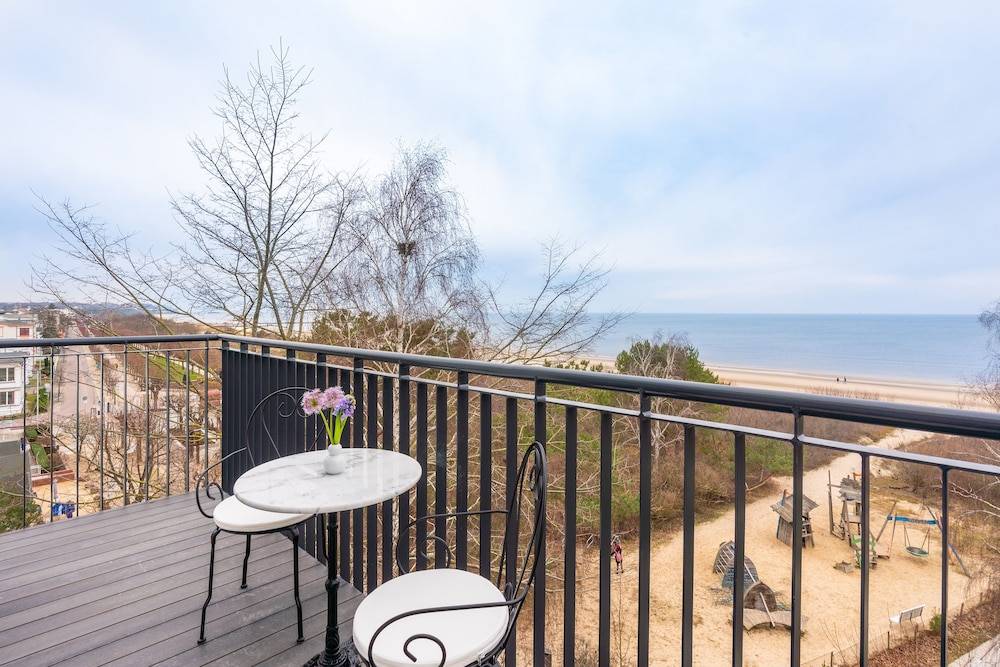 Beach/ocean view