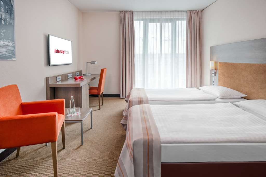 IntercityHotel Dresden, Germany - Business Room Twin