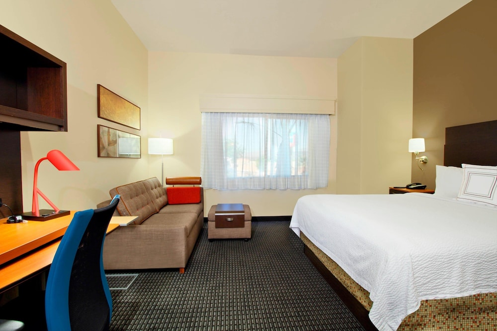 TownePlace Suites by Marriott St. George - photo 3