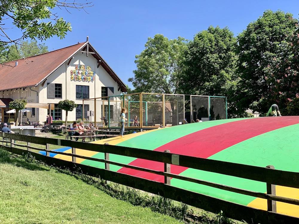 Children's play area - outdoor