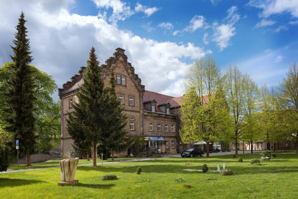 Courtyard View