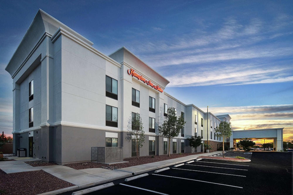 Hampton Inn & Suites Tucson East Williams Center - photo 2