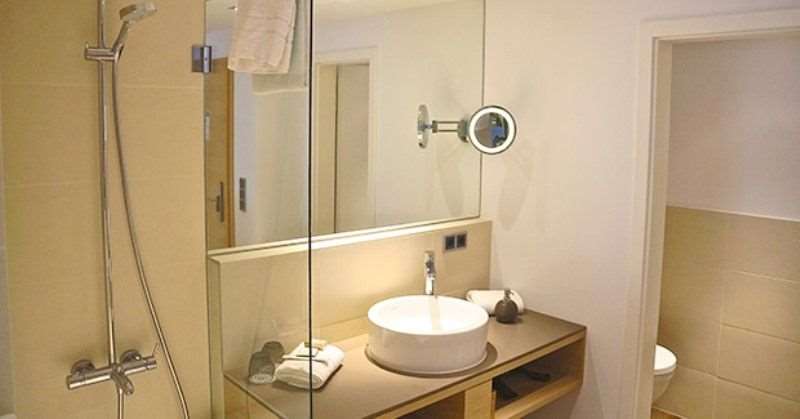 Guest room