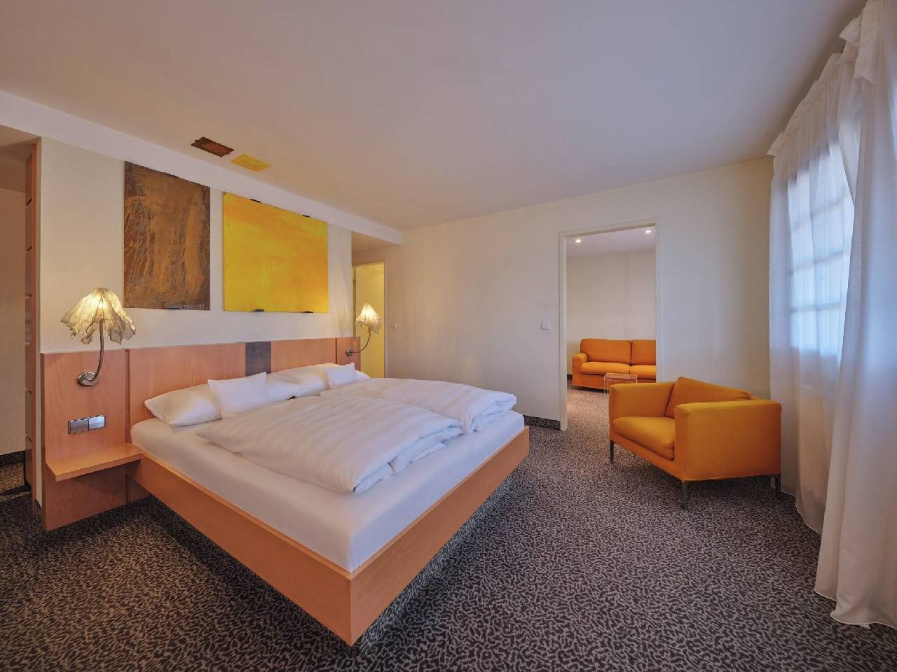 Guest room