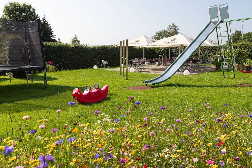 Children's play area - outdoor