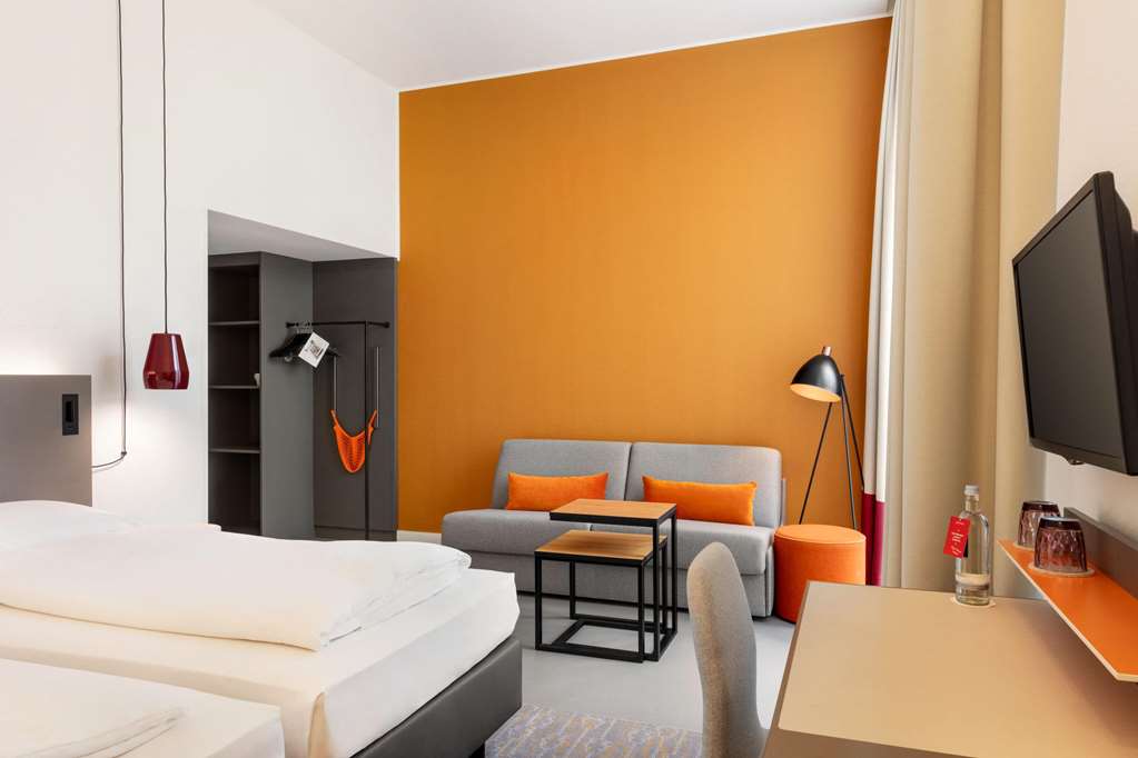 Guest room