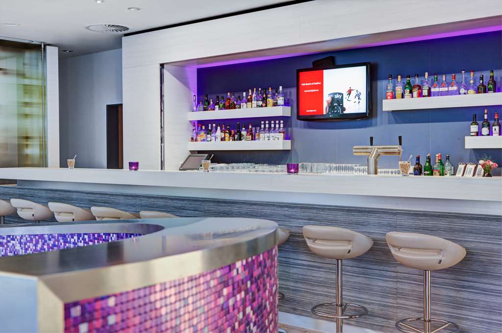 IntercityHotel Rostock, Germany - Hotel Bar