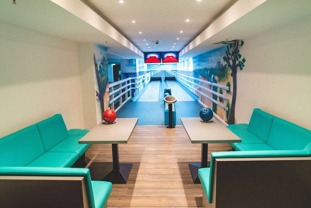Bowling