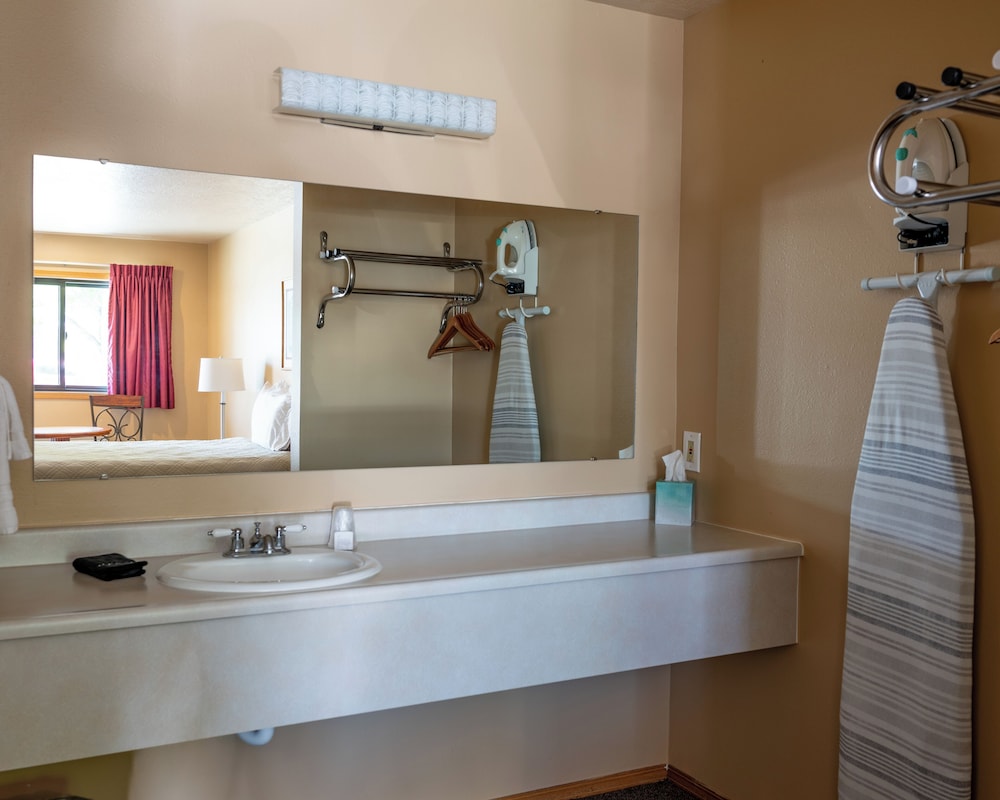 Bathroom sink