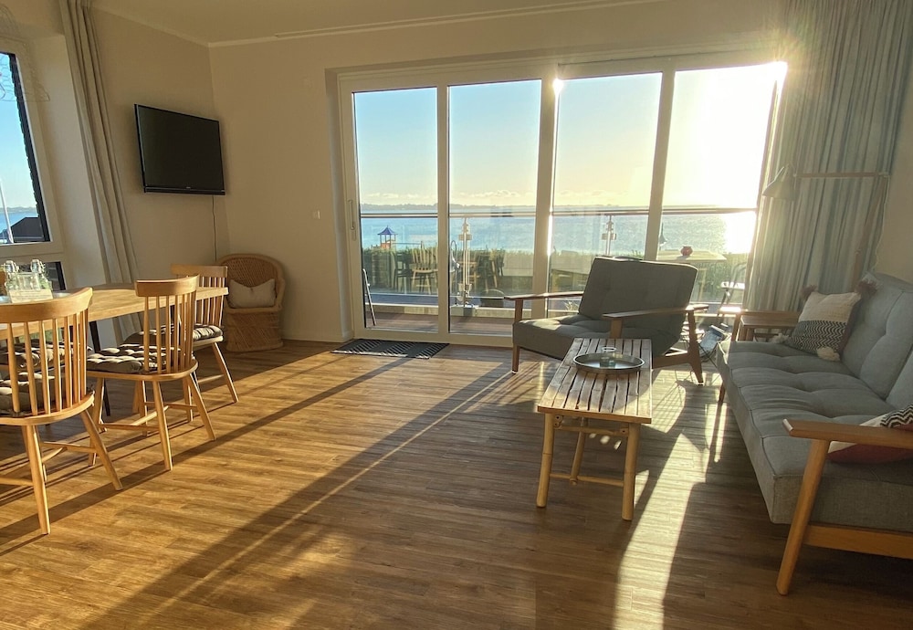 Beach/ocean view