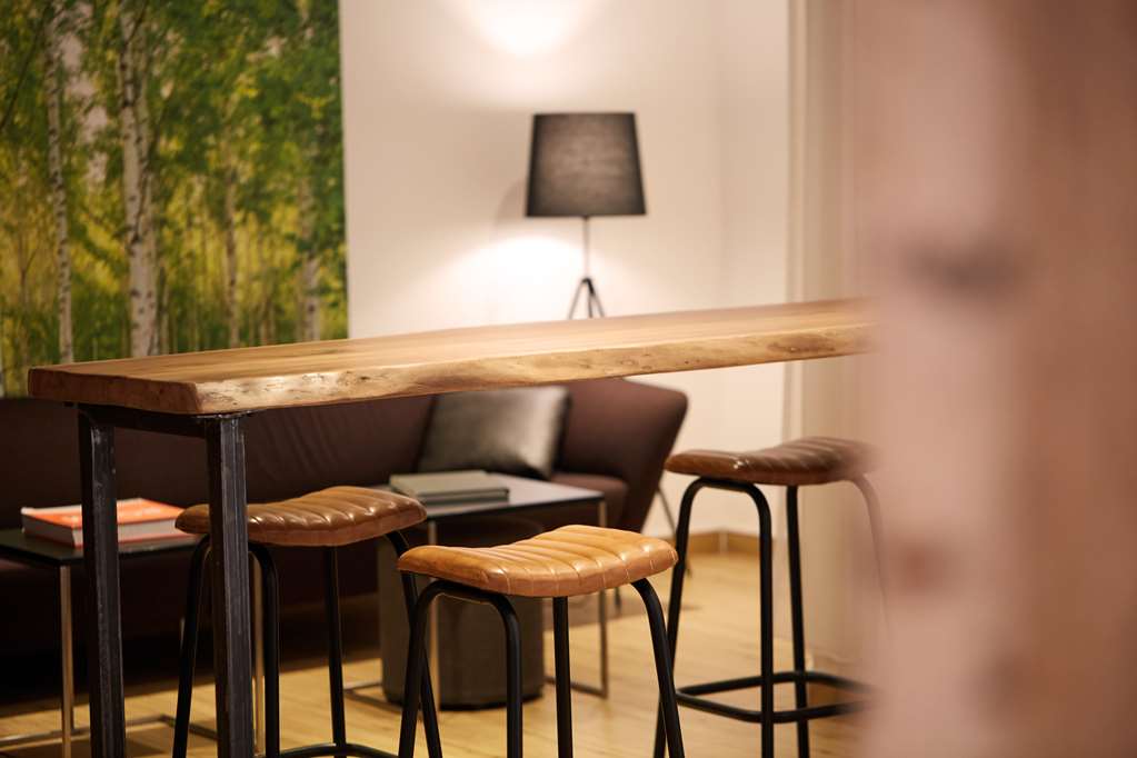 scandic berlin kurfuerstendamm lobby sofa cozy