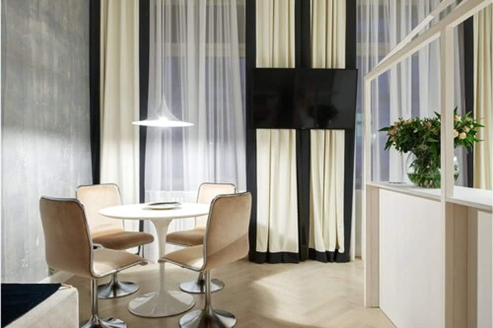 In-room dining