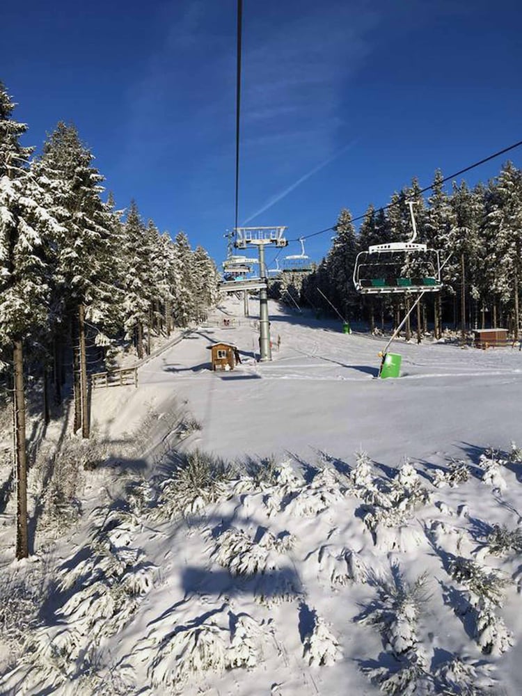 Snow and ski sports