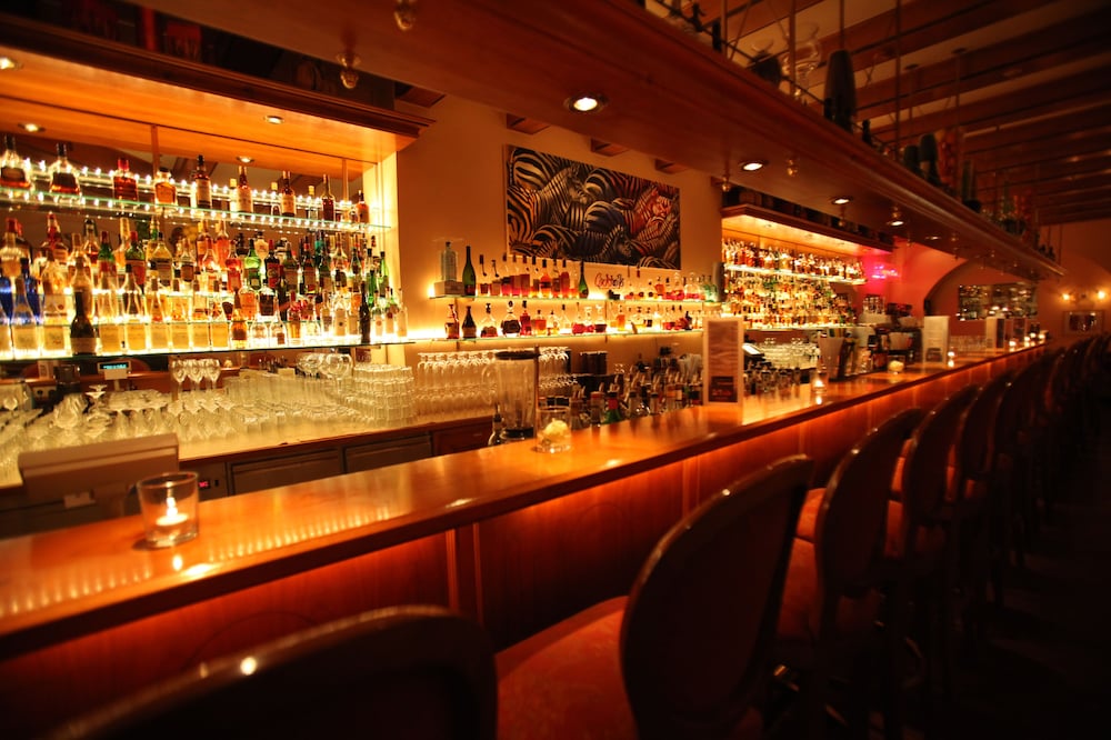 Hotel Bar