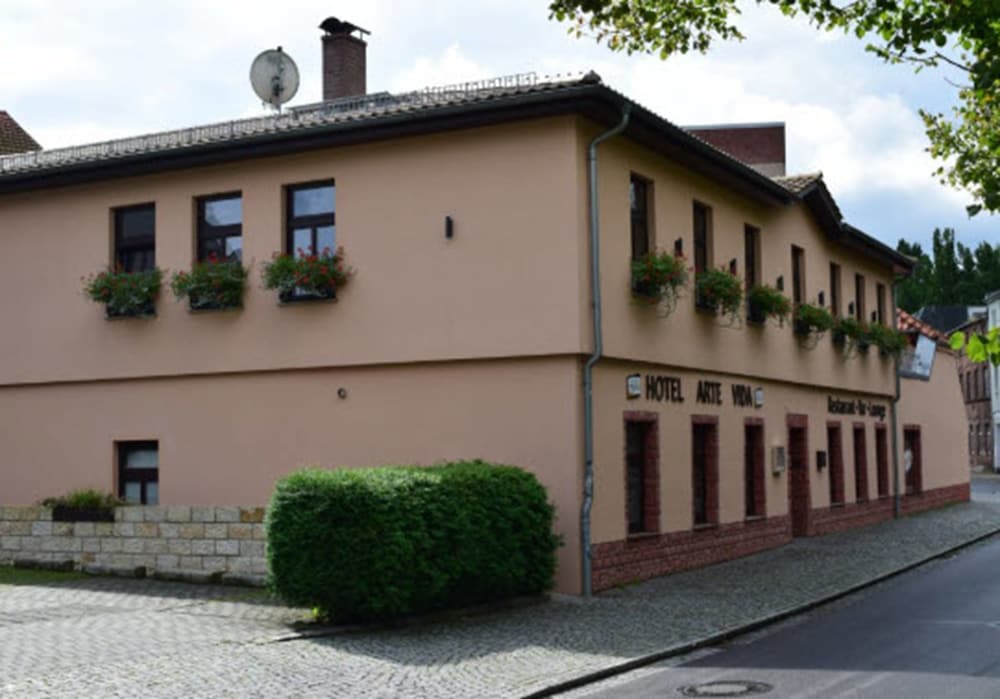Primary image