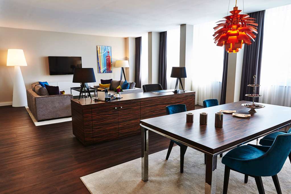 Steigenberger Hotel Koeln, Cologne, Germany - Suite