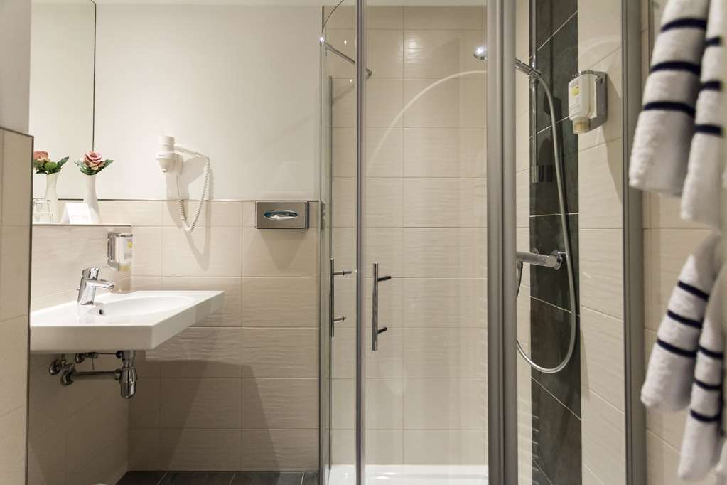 Bathroom single_TOP VCH Hotel Allegra Berlin