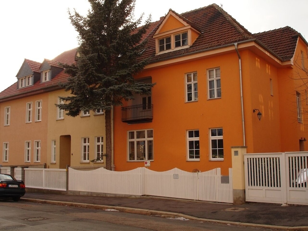 Primary image