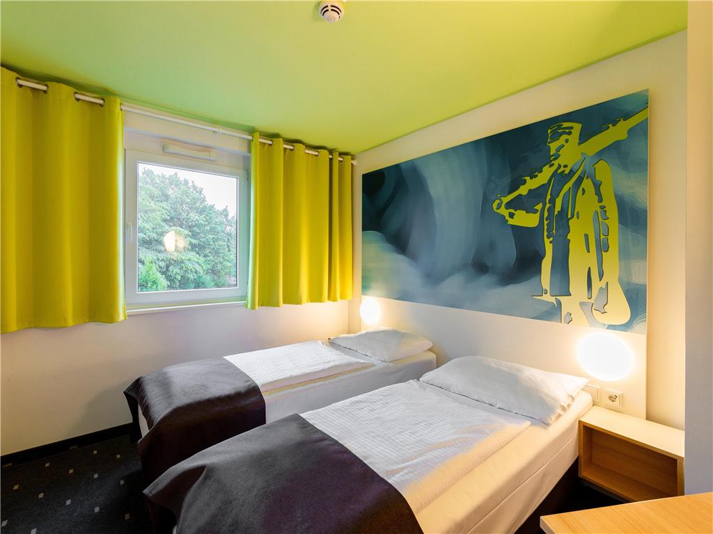 Guest room