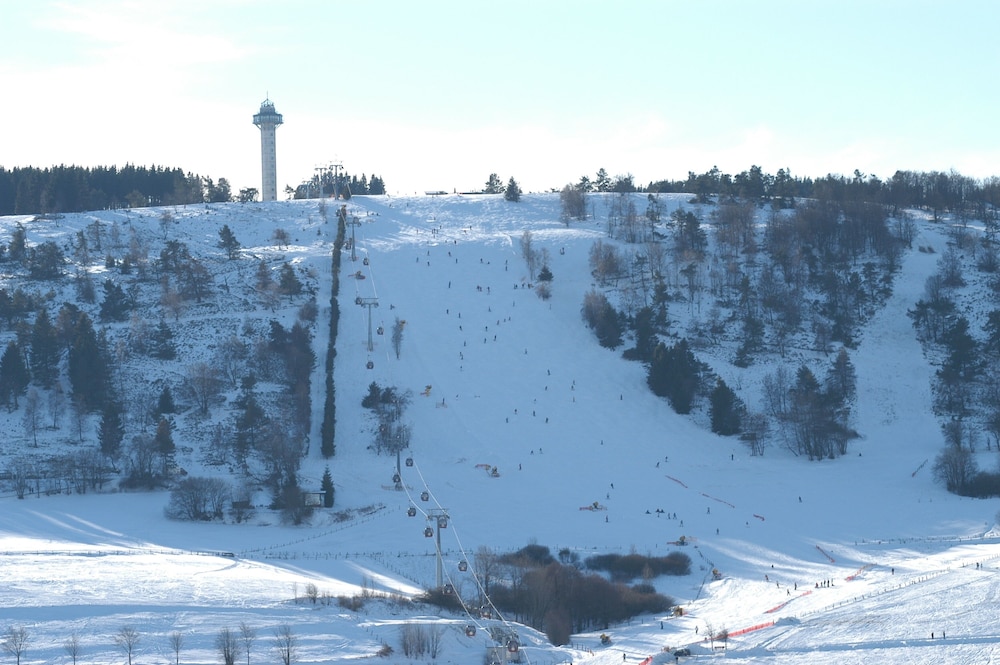 Snow and ski sports