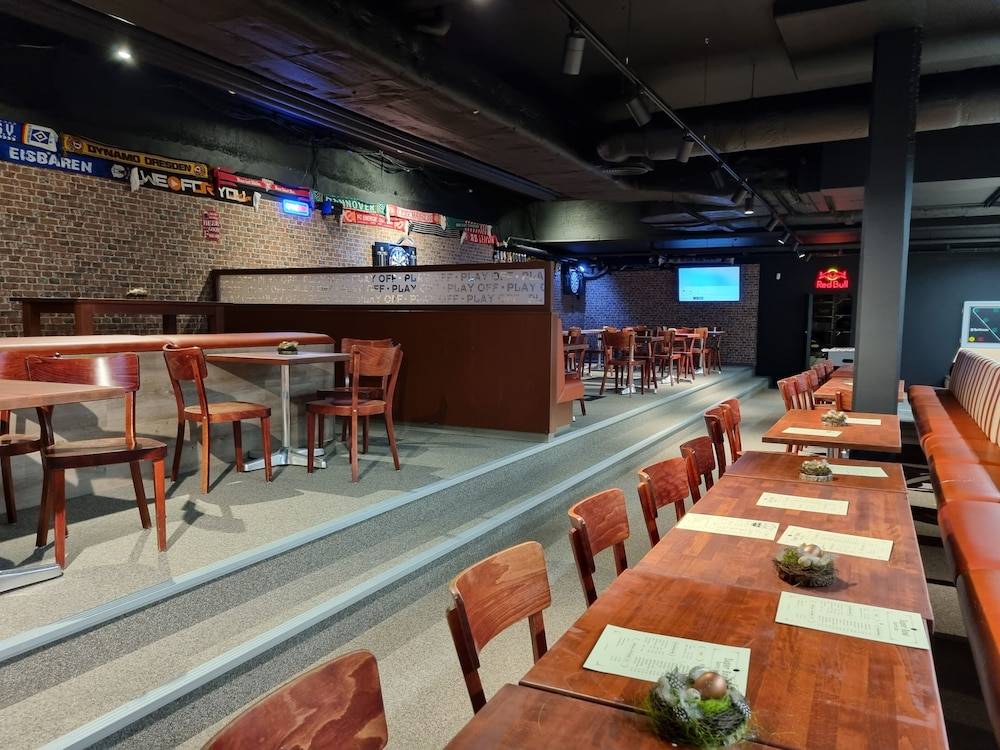 Sports bar
