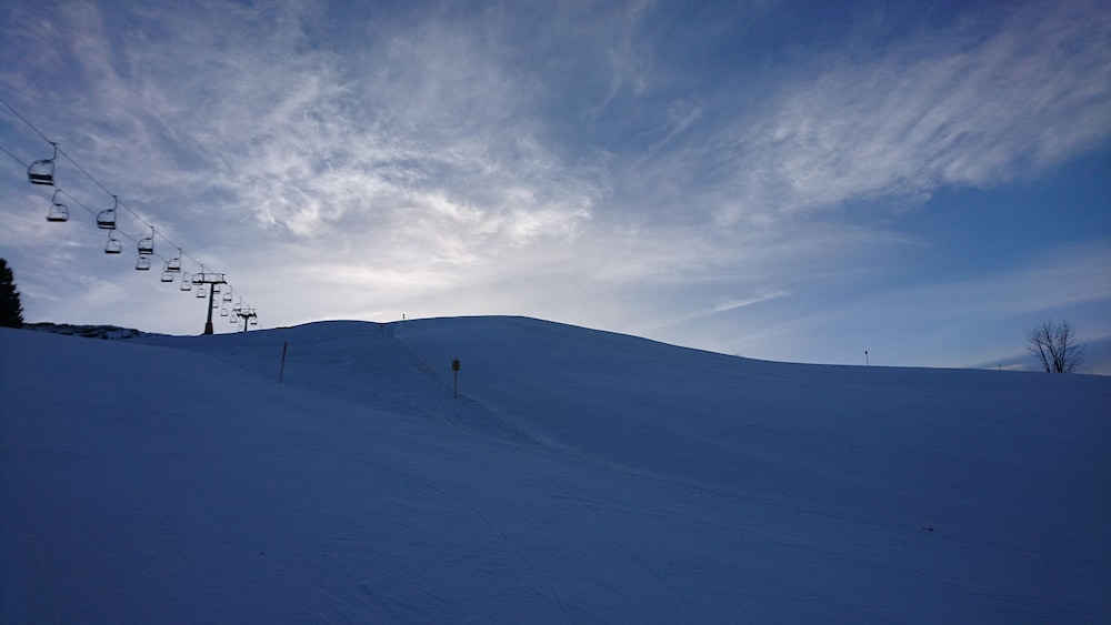 Snow and ski sports