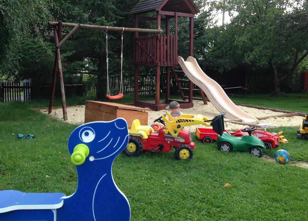 Children's play area - outdoor