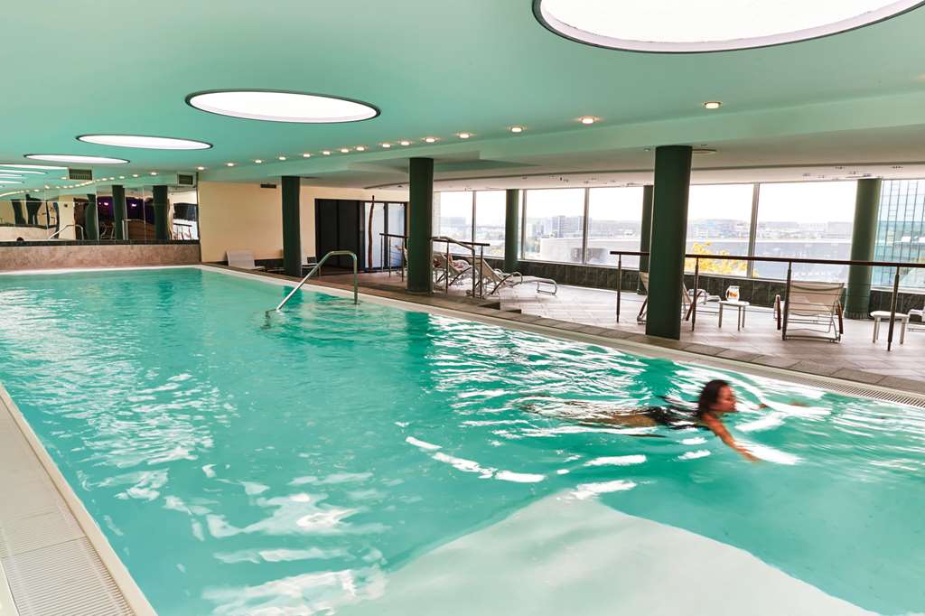 Steigenberger Airport Hotel, Frankfurt, Germany - Indoor Pool