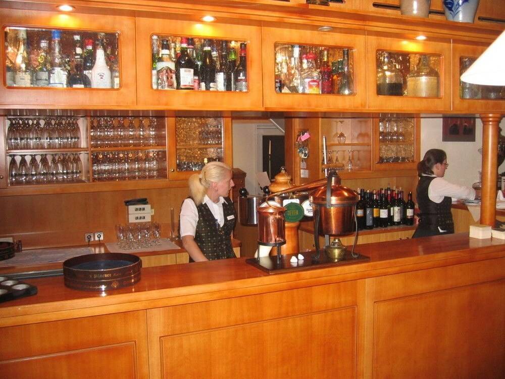 Hotel Bar
