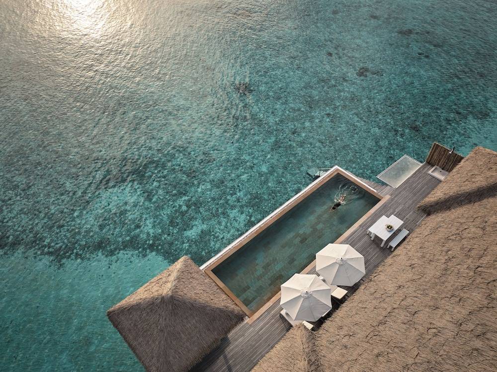 Private pool
