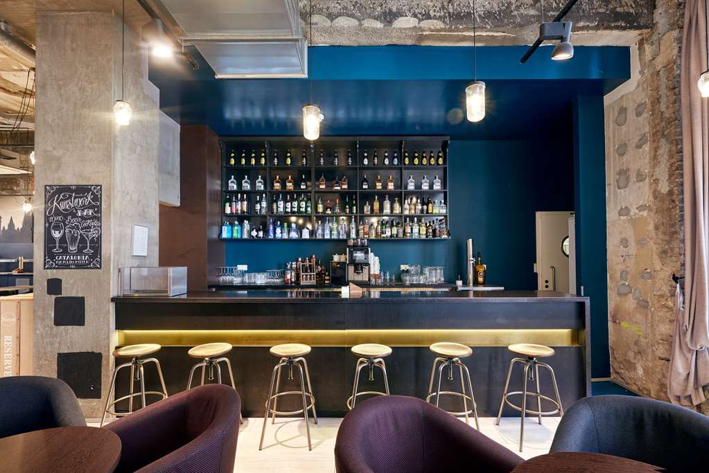 Bar/Lounge