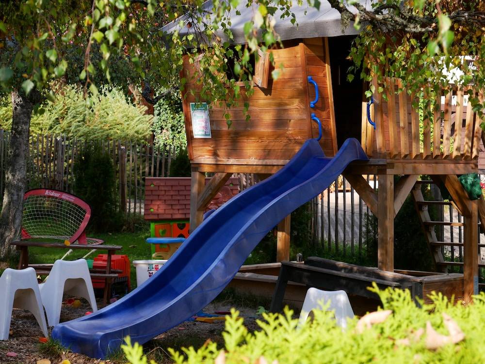 Children's play area - outdoor
