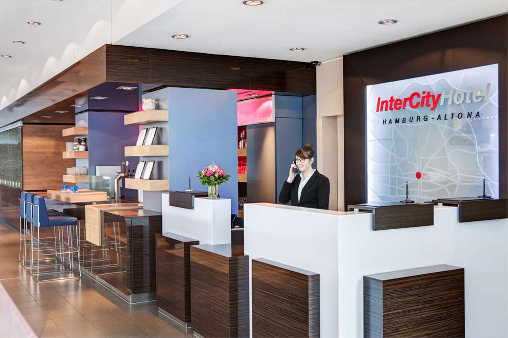 IntercityHotel Hamburg.Altona, Germany - Reception