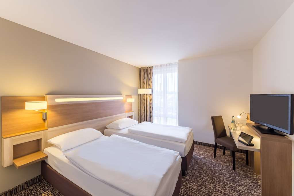 Standard Room with twin beds