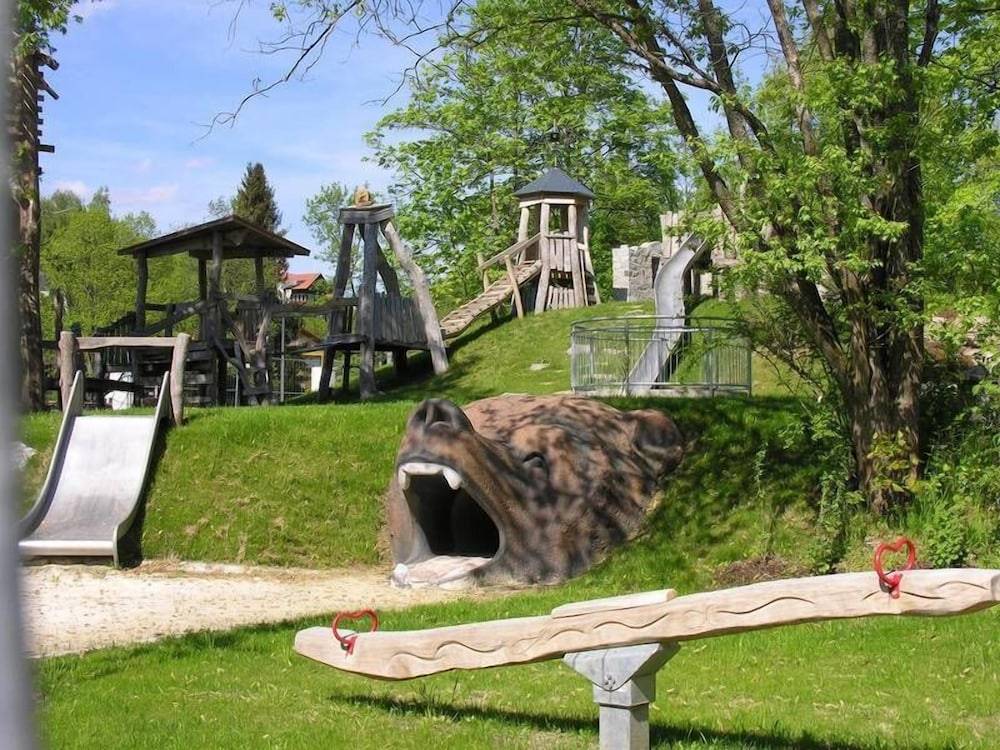 Children's play area - outdoor