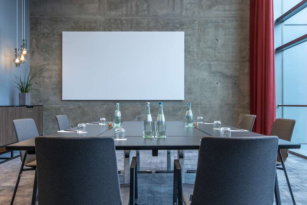 Brain Box boardroom seating