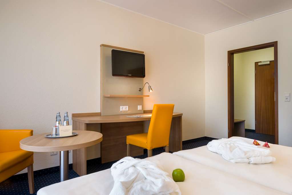 Standard double room TOP acora Hotel Dusseldorf