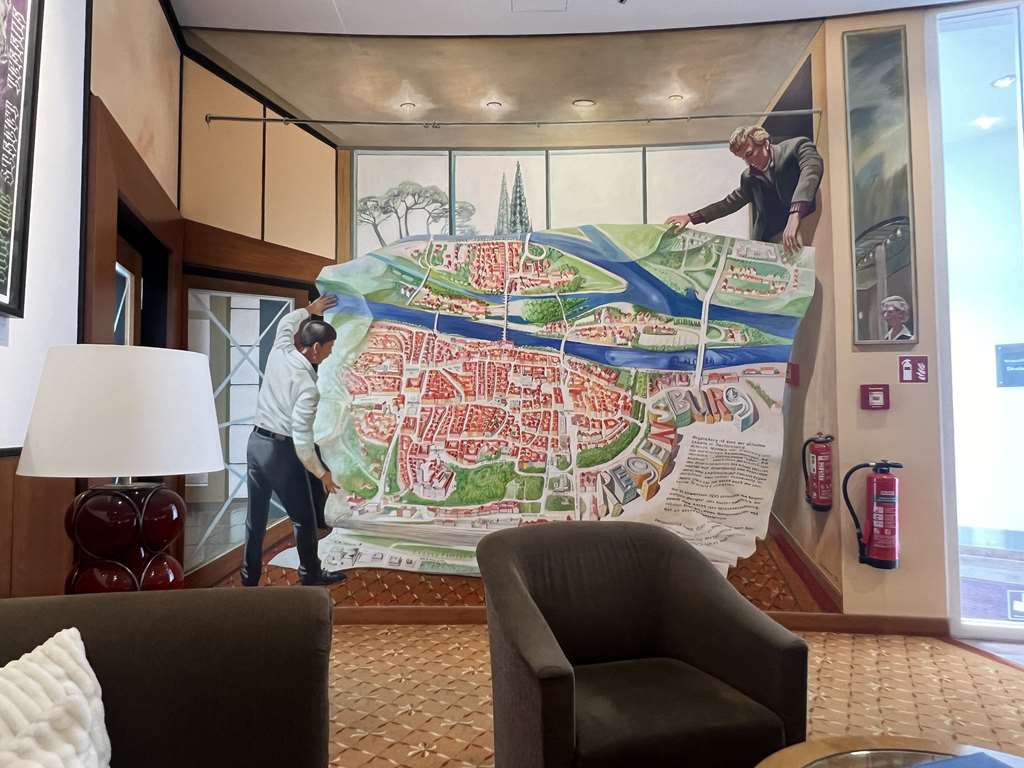 Lobby with the painted map of Regensburg.
