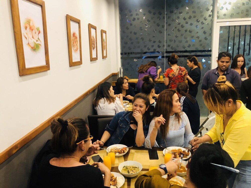 Family Dining