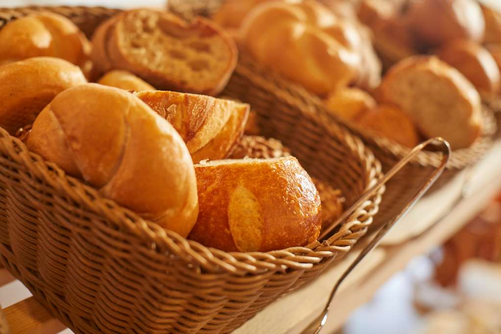 Restaurant Breakfast
