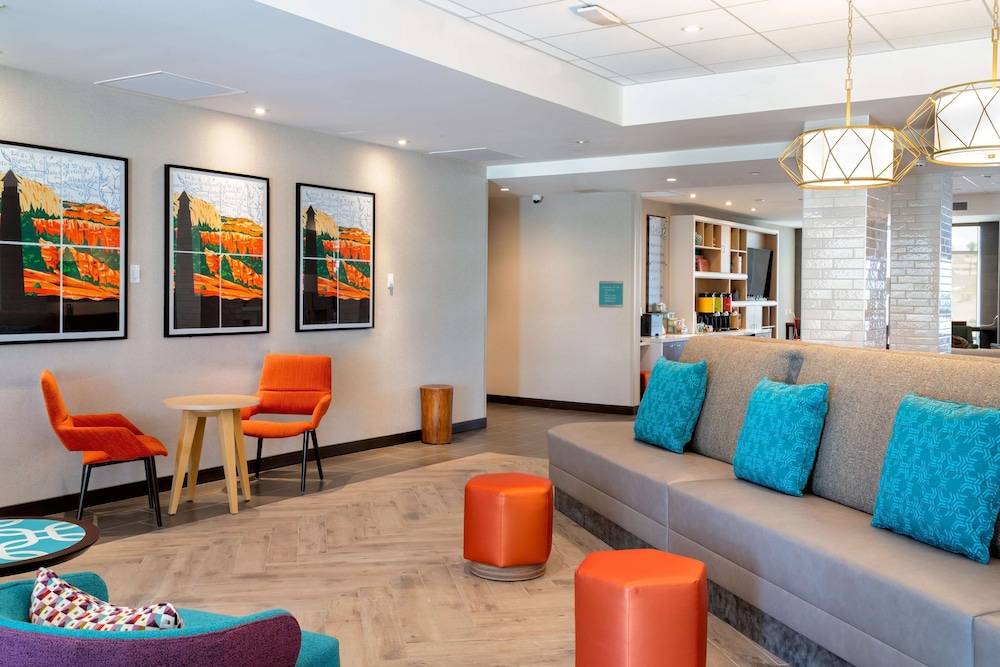 Home2 Suites by Hilton Lake Havasu City - photo 2