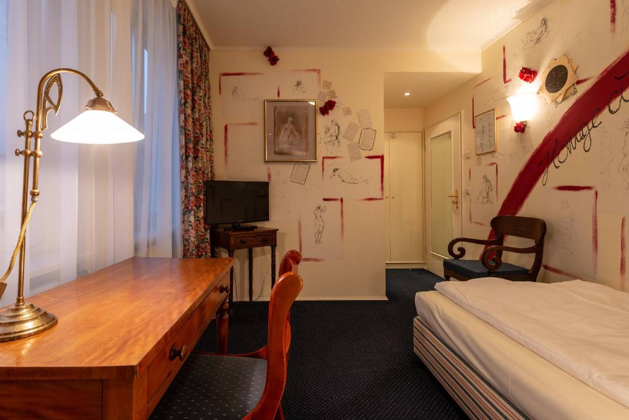 Hotel Olympic