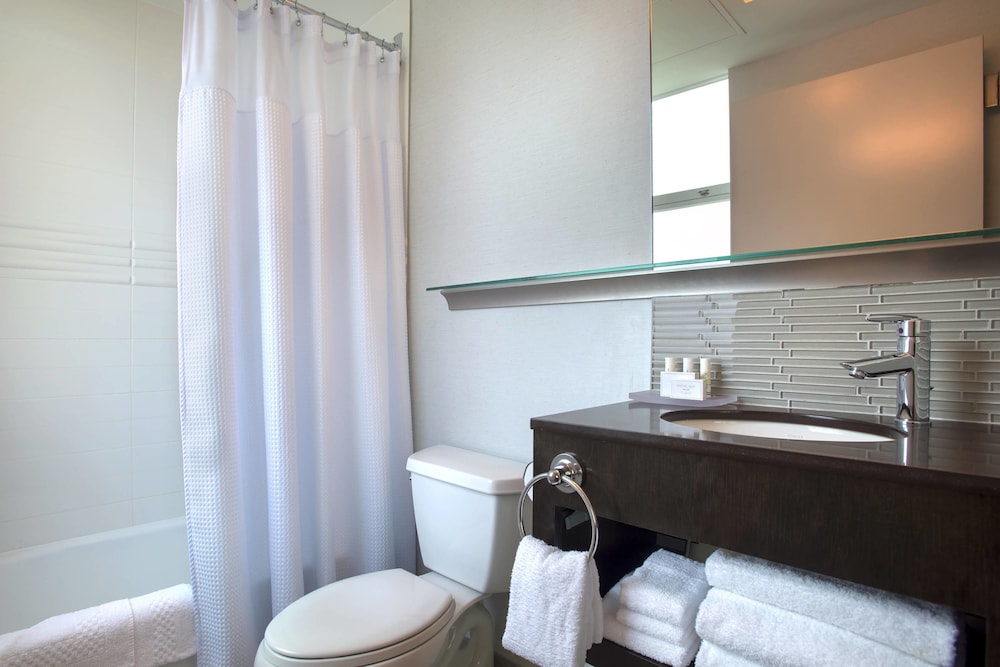 Courtyard by Marriott New York Manhattan Herald Square - photo 2