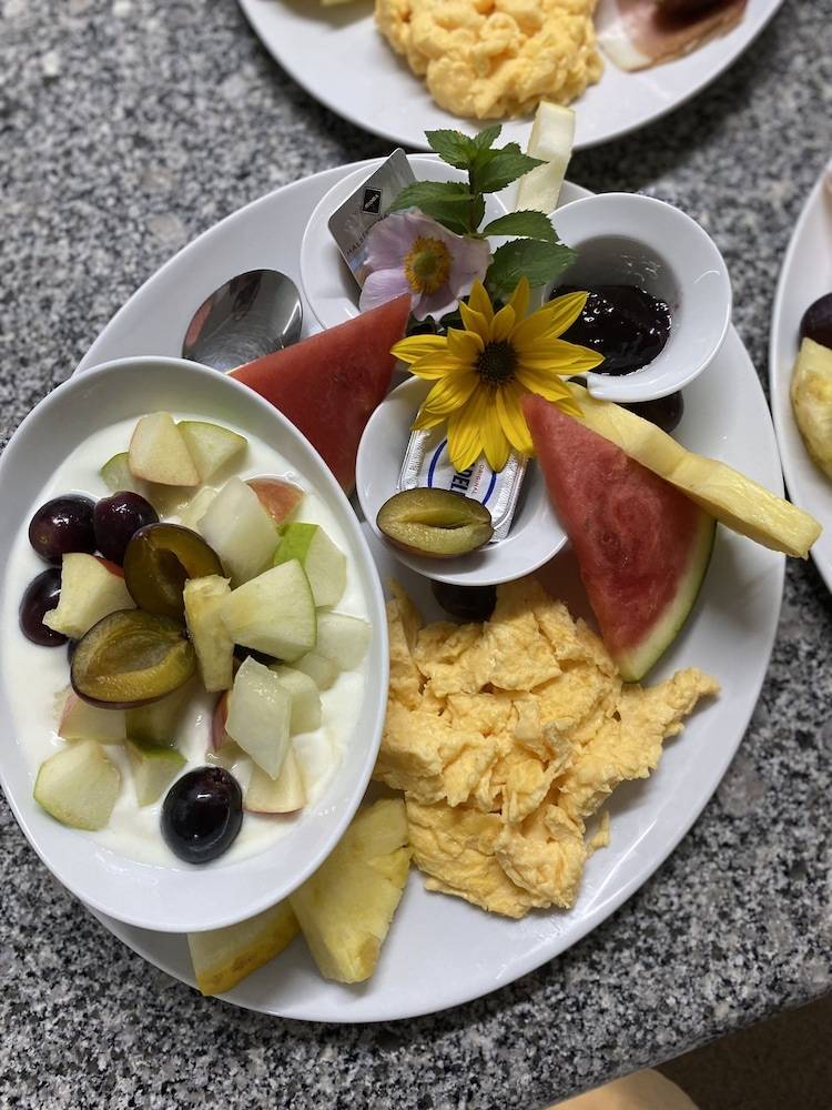 Breakfast meal