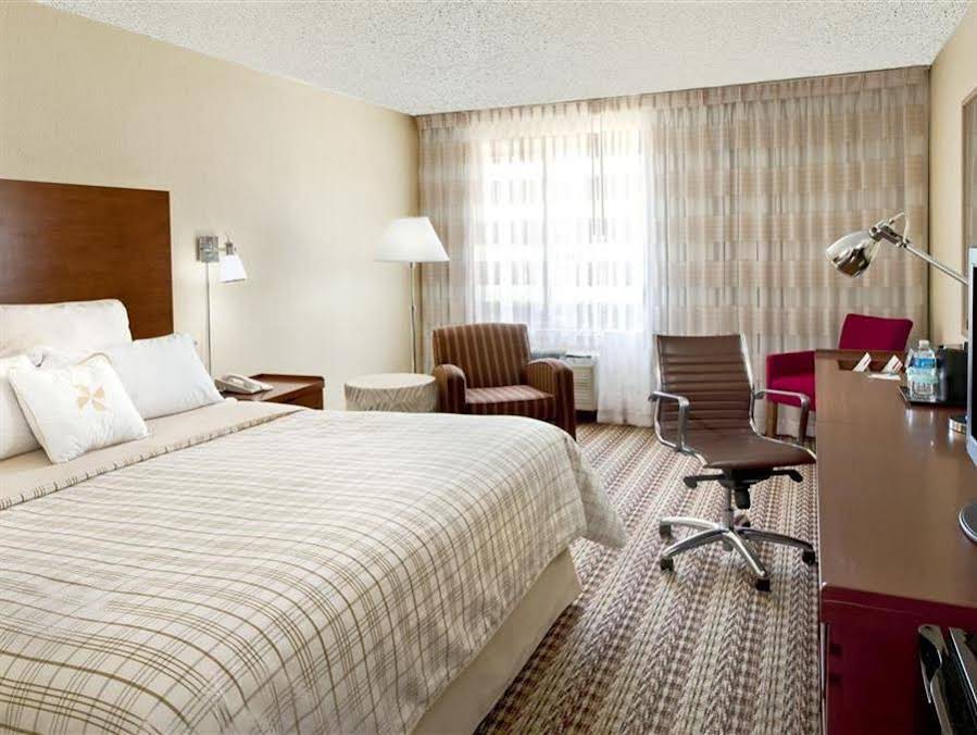 Quality Inn Oklahoma City Airport - photo 2