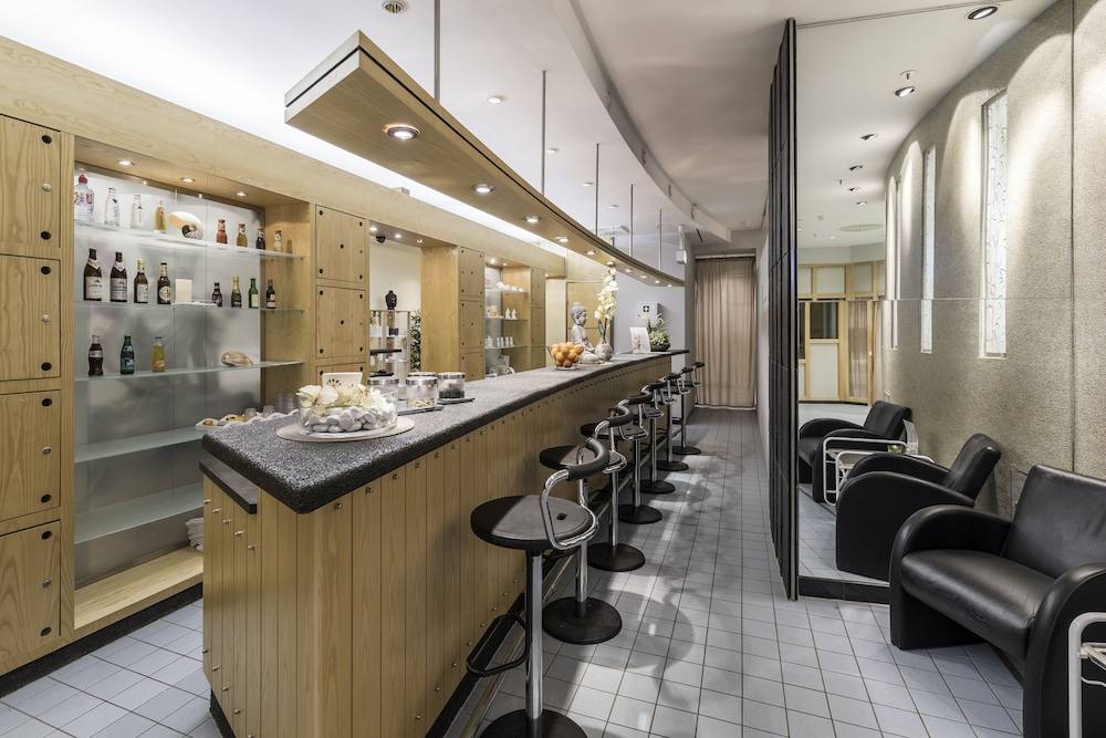 Spa reception