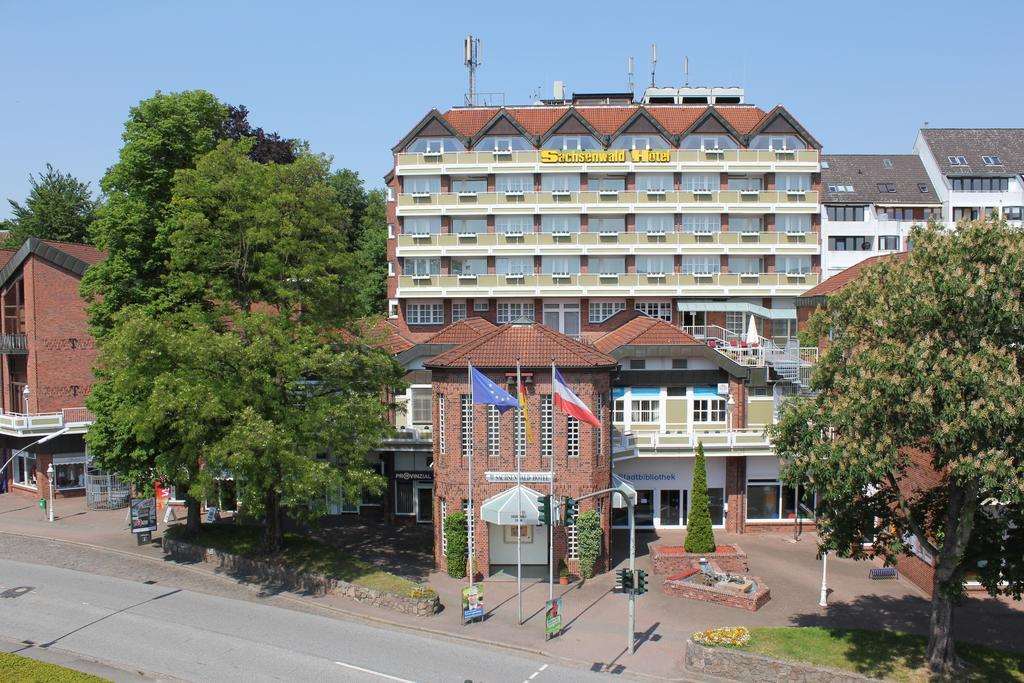 Sachsenwald Hotel Reinbek Exterior Image
