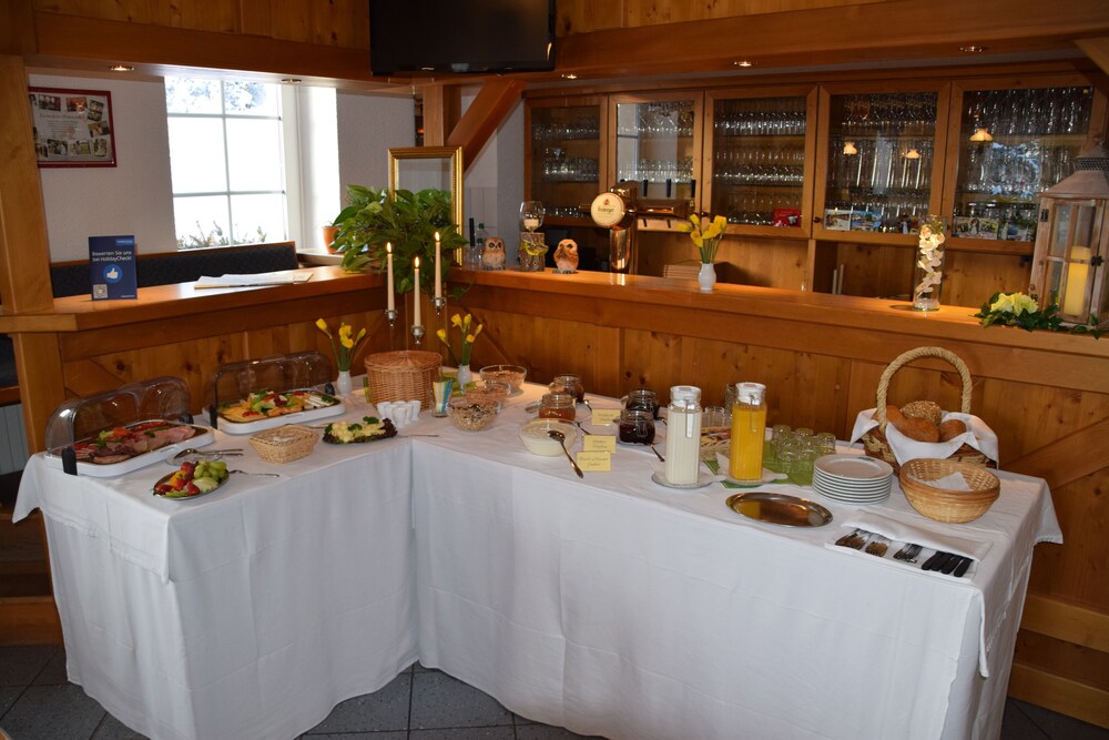 Breakfast buffet